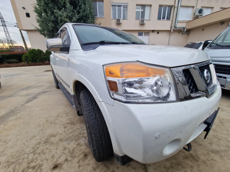 Nissan Armada, снимка 11 - Автомобили и джипове - 47379948