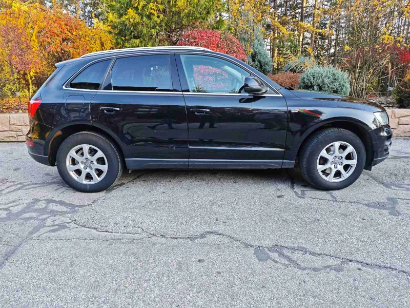 Audi Q5, снимка 2 - Автомобили и джипове - 47839625