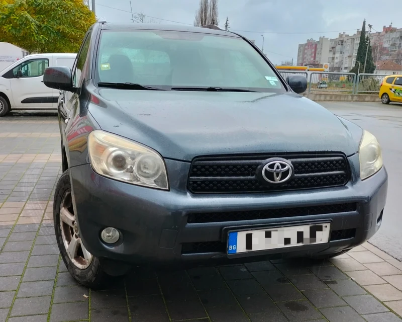 Toyota Rav4 2.2 D-4D, снимка 3 - Автомобили и джипове - 48197138