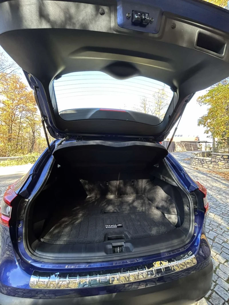 Nissan Qashqai 2.0 4x4 FULL, снимка 12 - Автомобили и джипове - 52180741