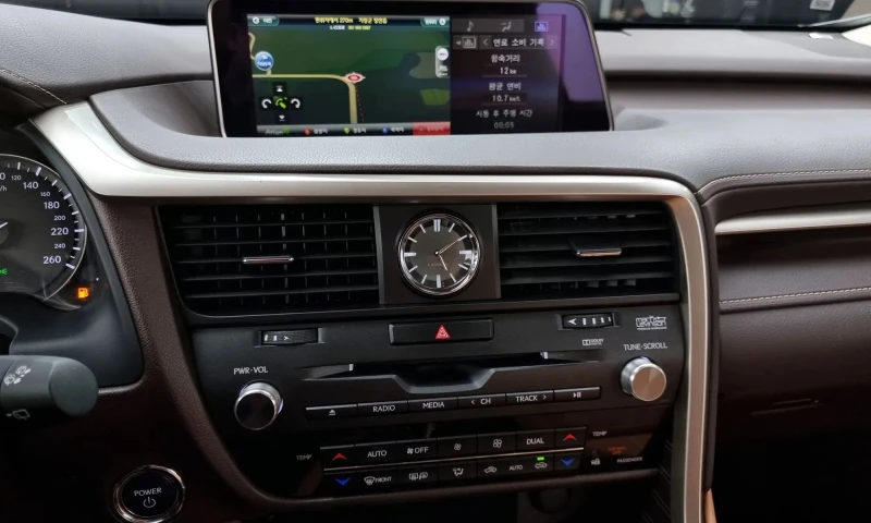 Lexus RX Rx450H 4Th Generation Executive, снимка 13 - Автомобили и джипове - 52625330