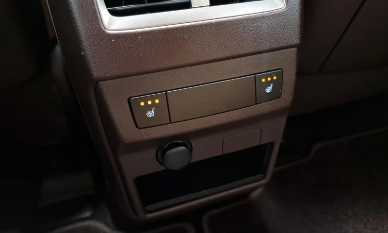 Lexus RX Rx450H 4Th Generation Executive, снимка 16 - Автомобили и джипове - 52625330