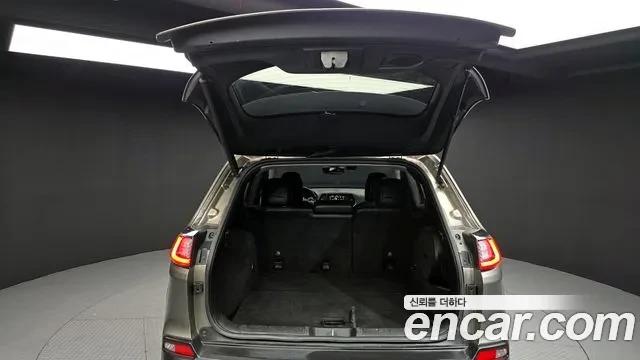 Jeep Cherokee Rongitude AWD, снимка 16 - Автомобили и джипове - 54755283