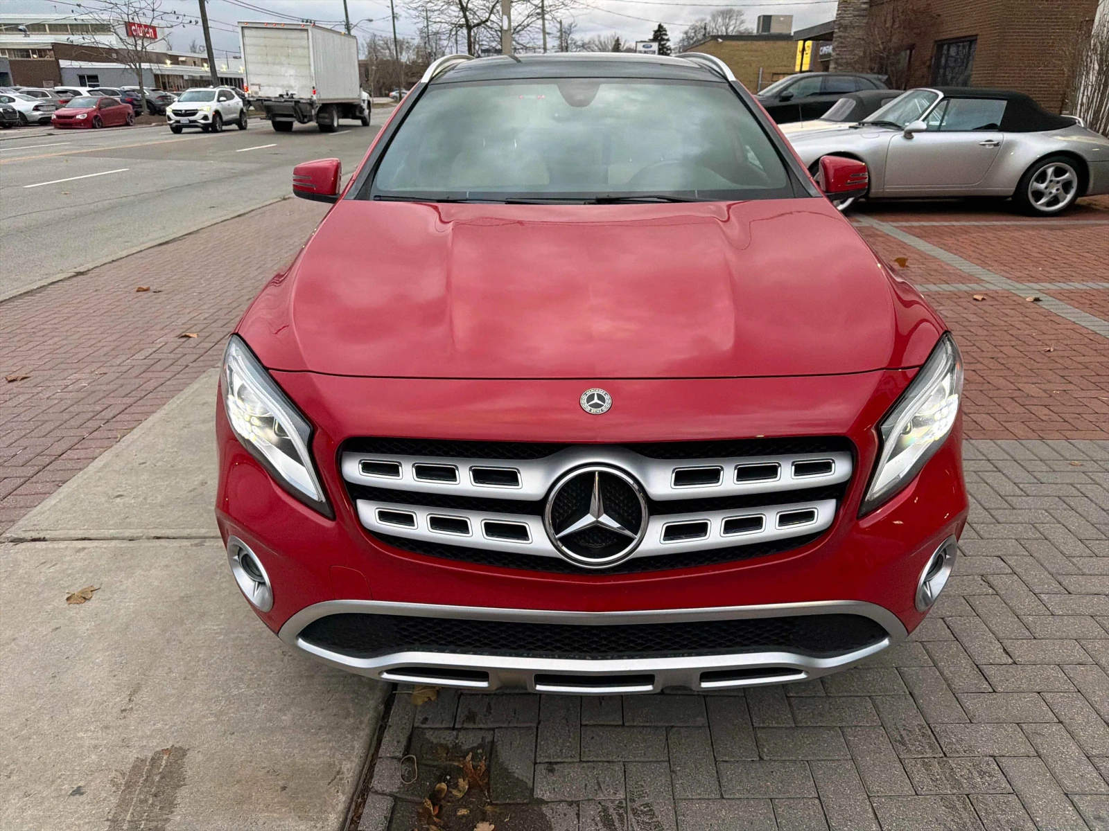 Mercedes-Benz GLA 250 * * CARFAX * * АВТО КРЕДИТ * * , снимка 1
