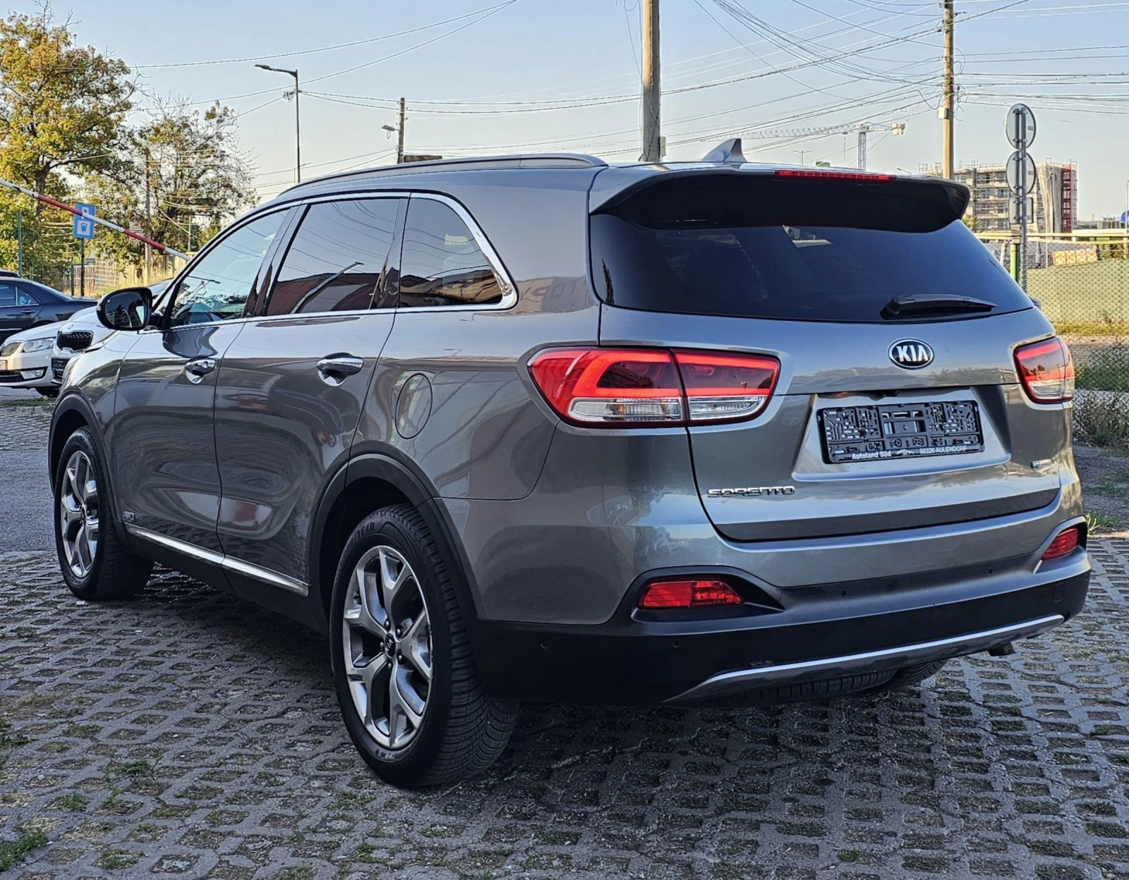 Kia Sorento 2.2 CRDI AWD Platinum Edition CarPlay Infinity  - изображение 4