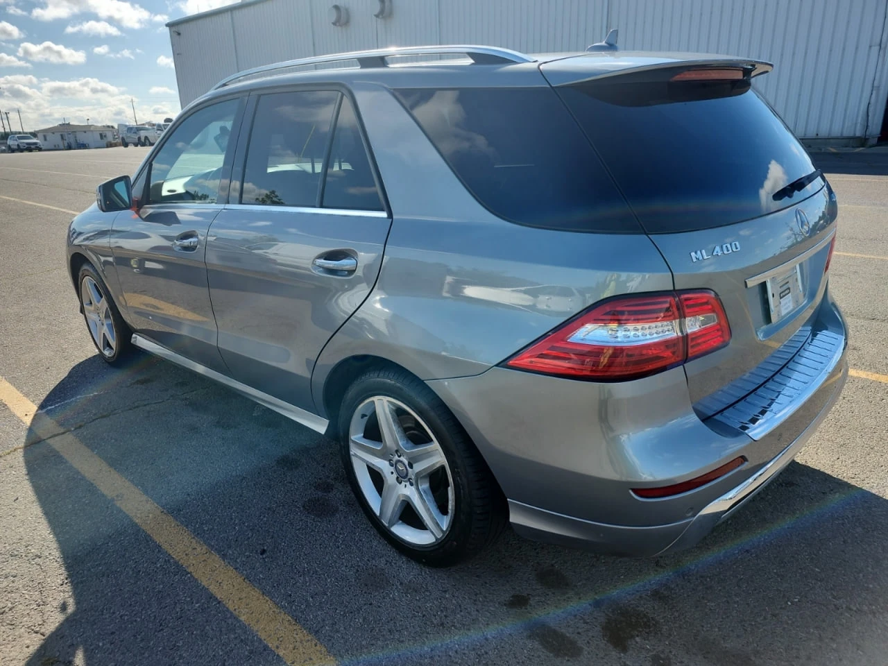 Mercedes-Benz ML 400 * CARFAX * АВТО КРЕДИТ * ЦЕНА ДО БГ! - изображение 4