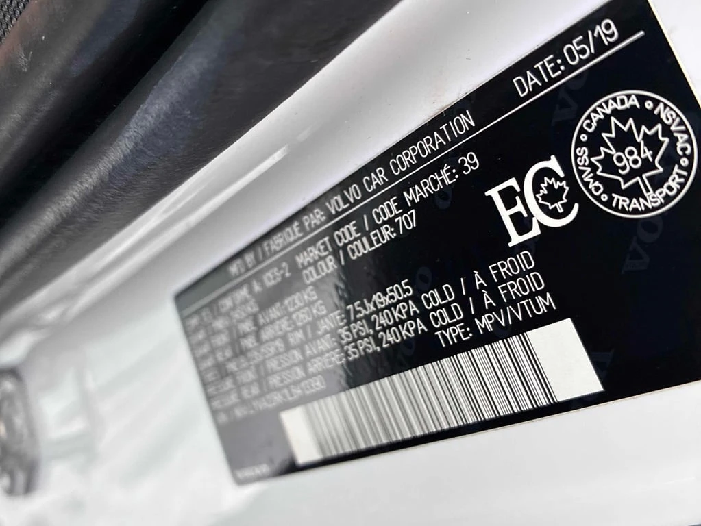 Volvo XC60 * Momentum * CARFAX * БЕЗ ПЪРВОНАЧАЛНА ВНОСКА - изображение 10