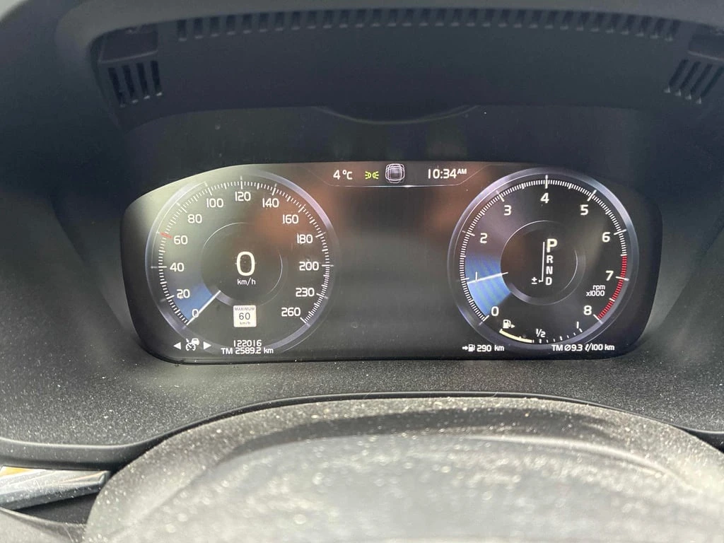 Volvo XC60 * Momentum * CARFAX * БЕЗ ПЪРВОНАЧАЛНА ВНОСКА - изображение 8