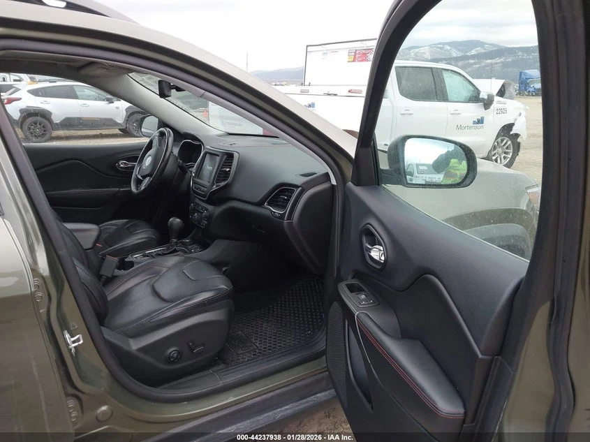 Jeep Cherokee 3.2l Trailhawk Elite 4X4, снимка 5 - Автомобили и джипове - 54001415