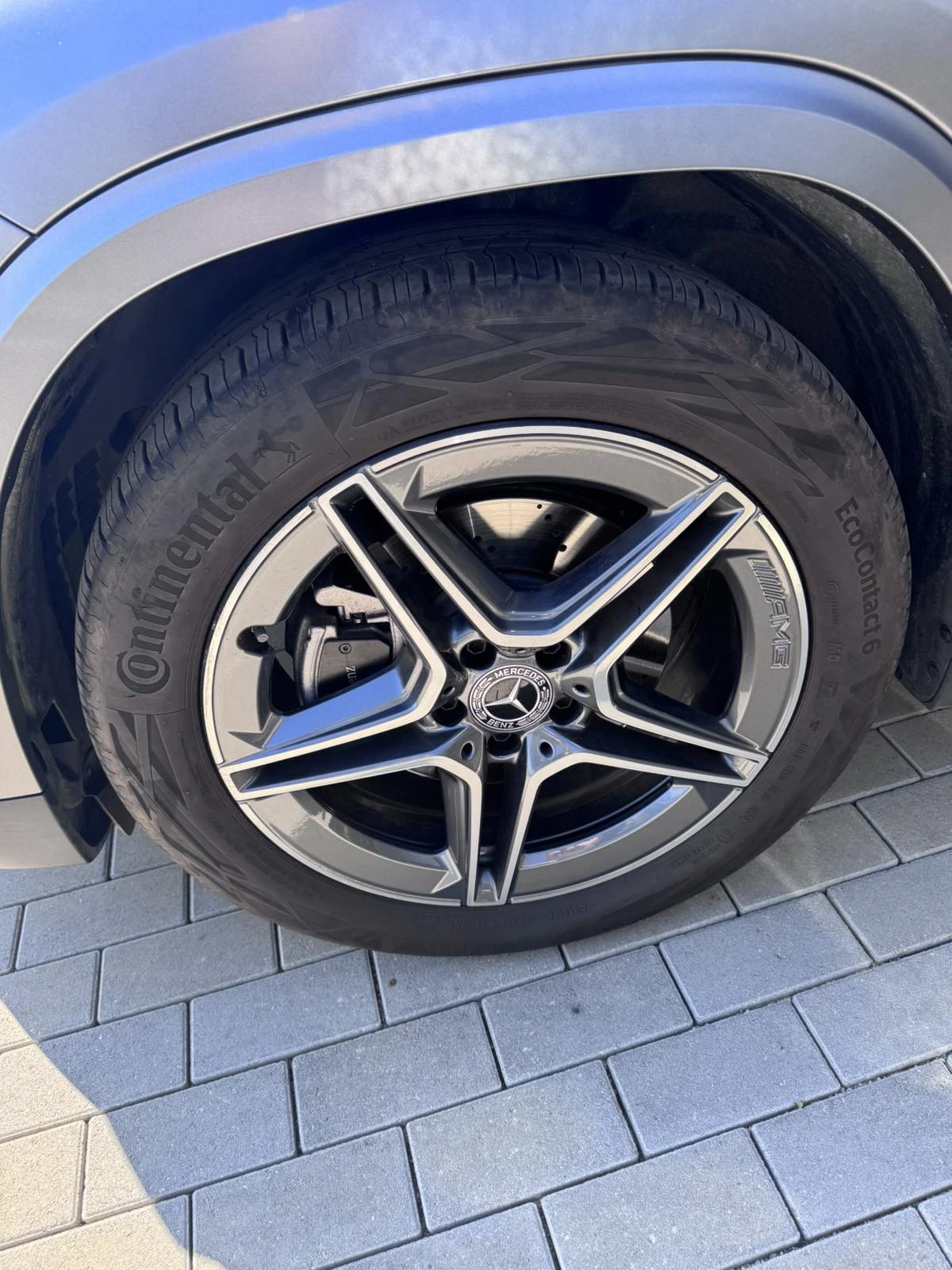 Mercedes-Benz GLA 220 4MATIC | AMG Line | 360  кам, снимка 7 - Автомобили и джипове - 54316323