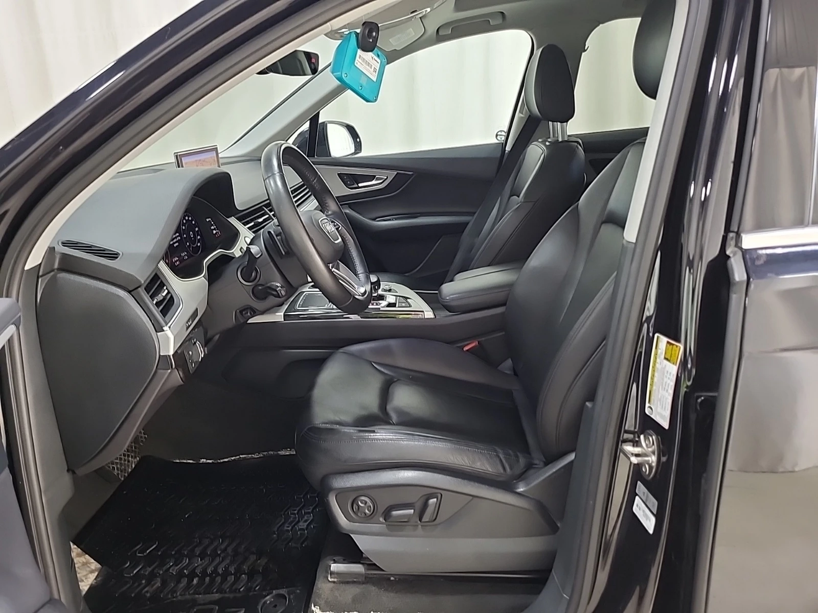 Audi Q7 ОБДУХВАНЕ * 7 МЕСТА * CARFAX * , снимка 5 - Автомобили и джипове - 54659232