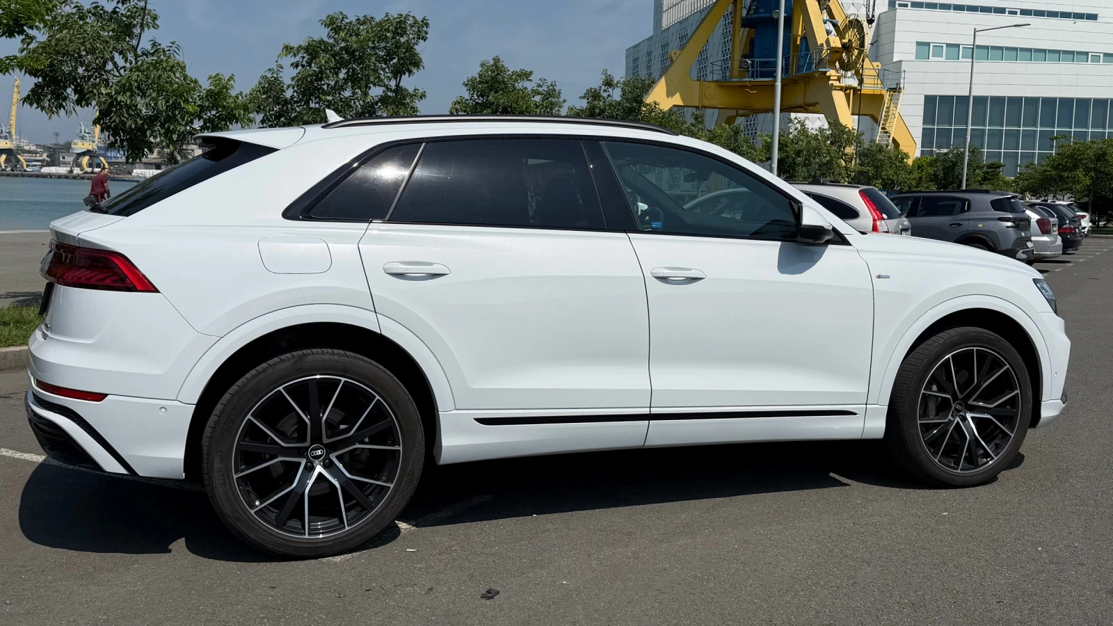 Audi Q8, снимка 3 - Автомобили и джипове - 54968431