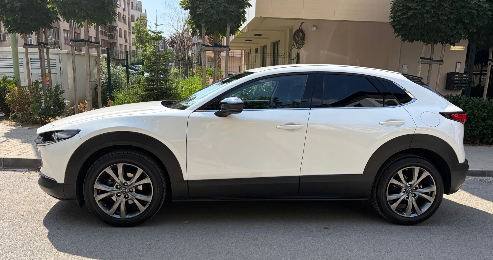 Mazda CX-30 2.0 eSkyactiv X 186кс Exclusive line-гаранция 2030, снимка 2 - Автомобили и джипове - 55229702