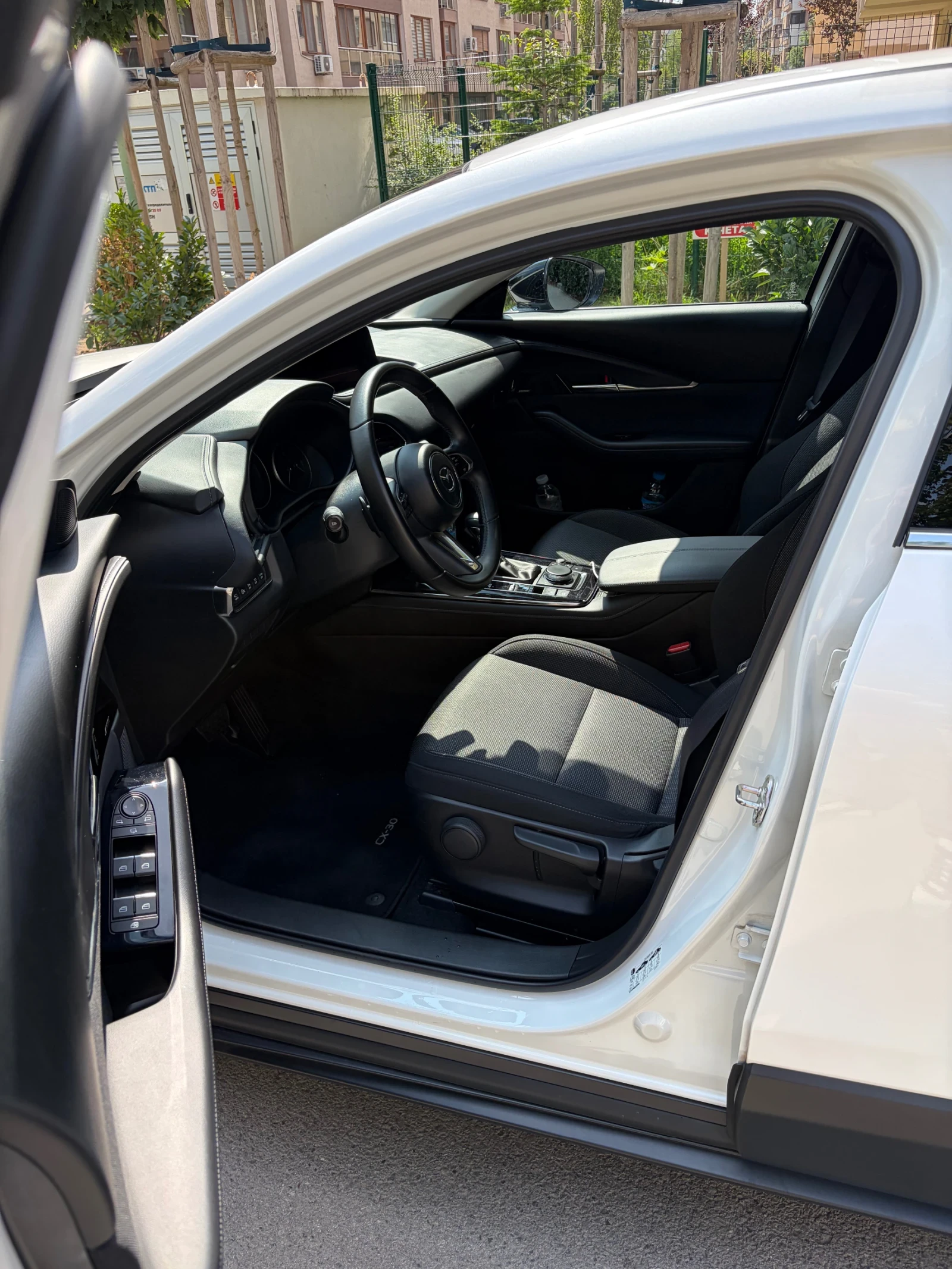 Mazda CX-30 2.0 eSkyactiv X 186кс Exclusive line-гаранция 2030, снимка 11 - Автомобили и джипове - 55229702