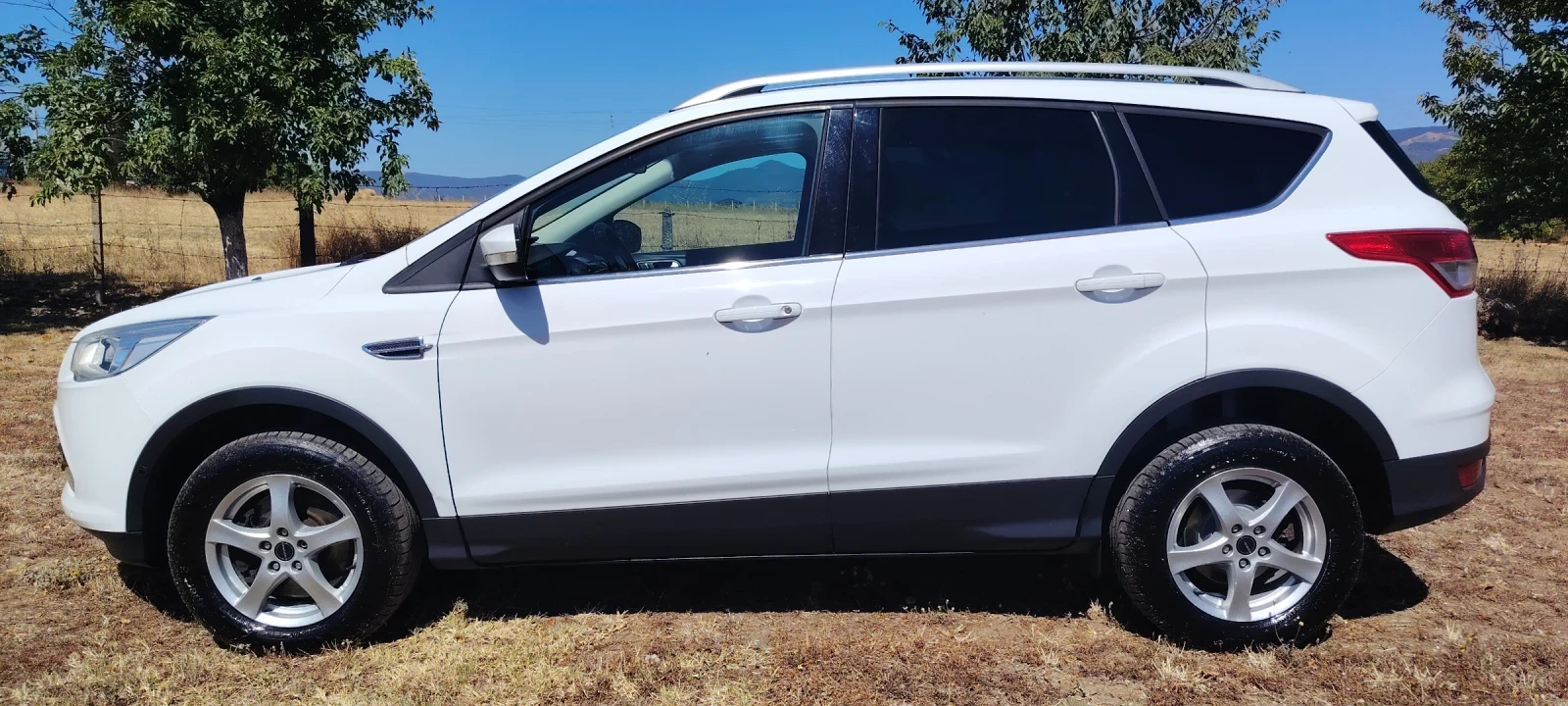 Ford Kuga 2.0TDCI-140к.с, снимка 8 - Автомобили и джипове - 55991165