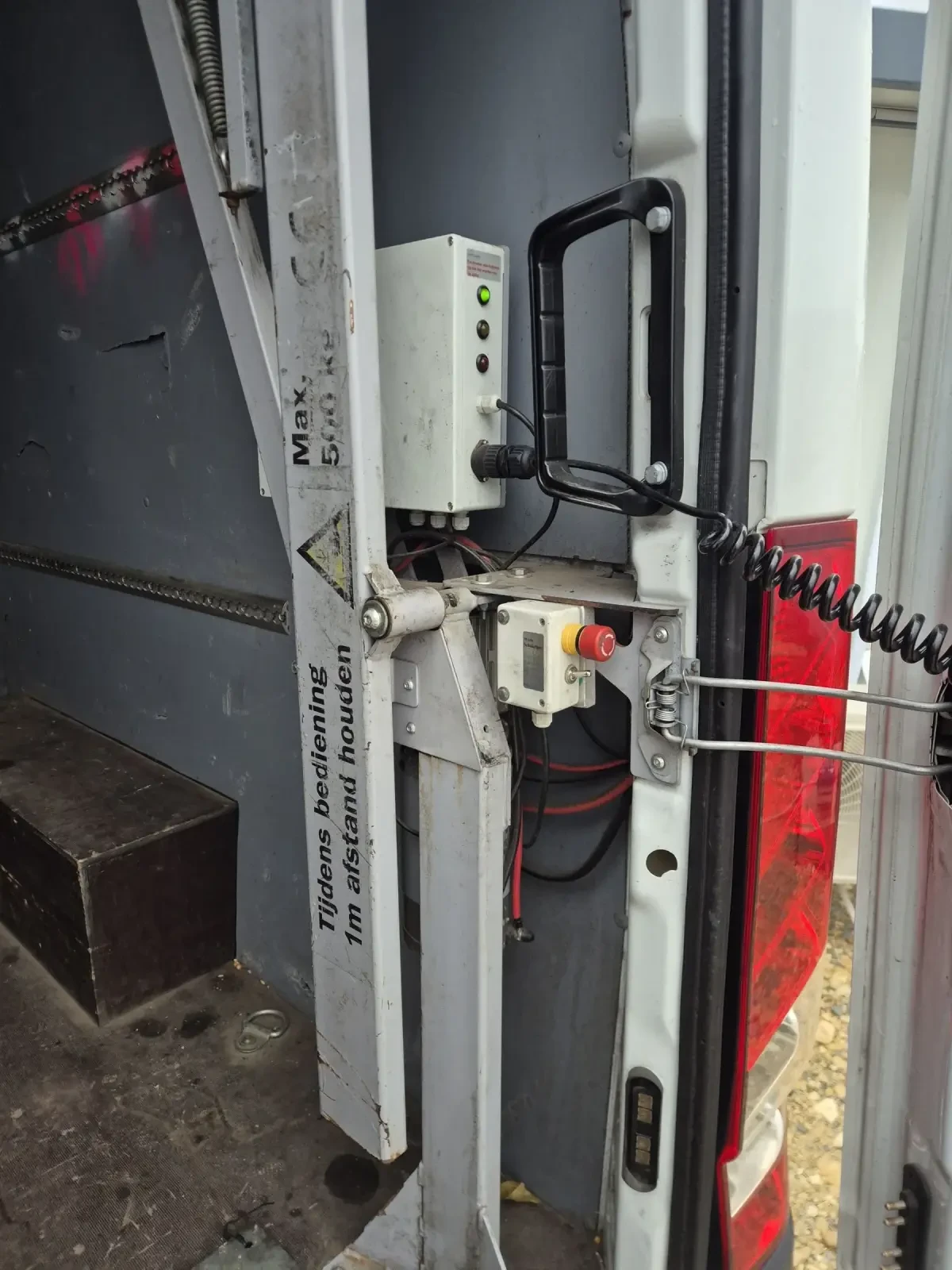 Iveco Daily 35S14 ПАДАЩ БОРД  - изображение 6