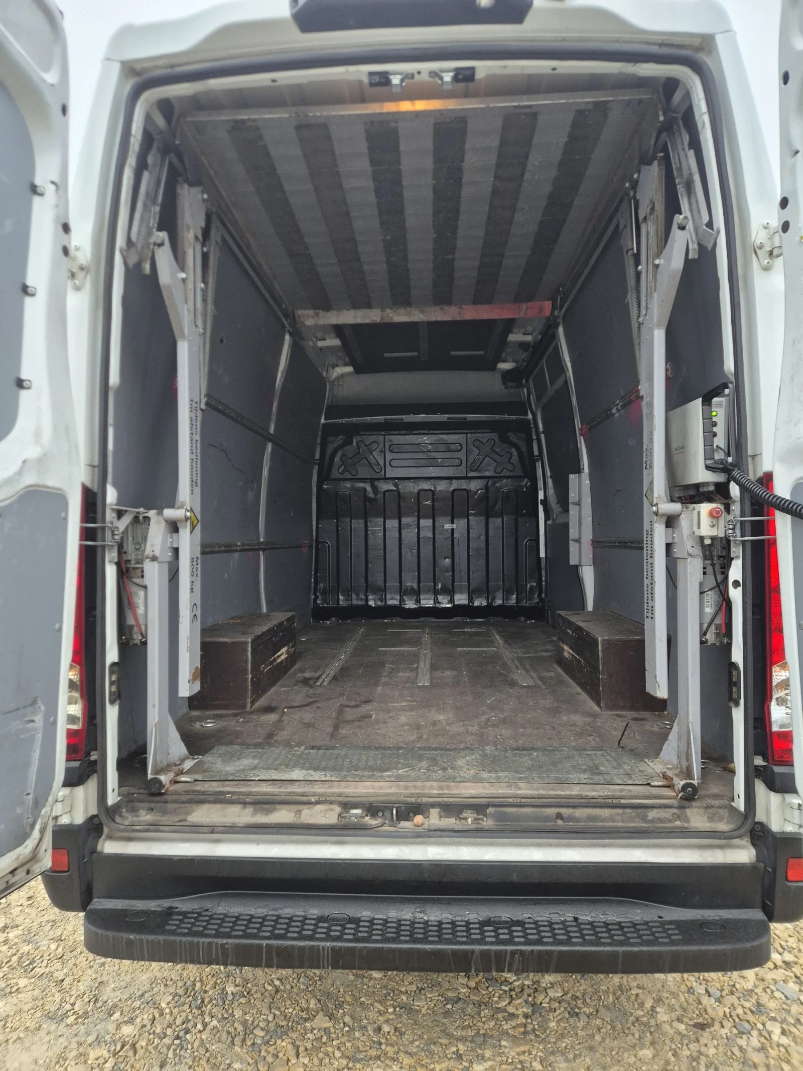 Iveco Daily 35S14 ПАДАЩ БОРД  - изображение 5