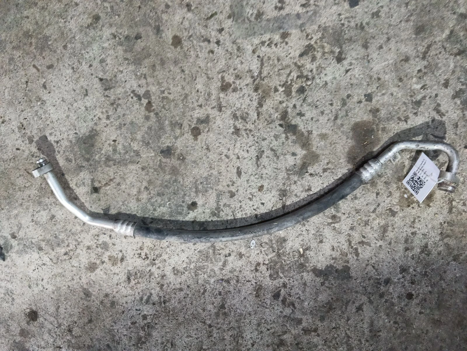 маркуч (тръба) 8W0816743L Ауди А4 2.0 TFSI