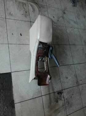 подлакътник пежо 607