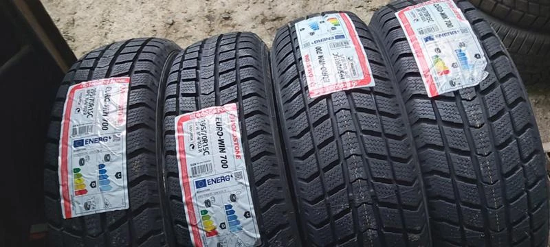 Гуми Зимни 195/70R15, снимка 2 - Гуми и джанти - 34707206