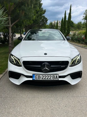Mercedes-Benz E 220 AMG Pack, снимка 1