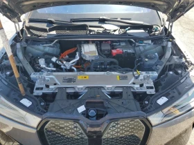 BMW iX XDRIVE50, снимка 12