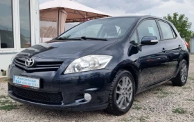 Toyota Auris 1.6i Швейцария 6скорости Фейслифт , снимка 1