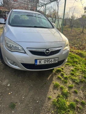 Opel Astra sports tourer - изображение 1