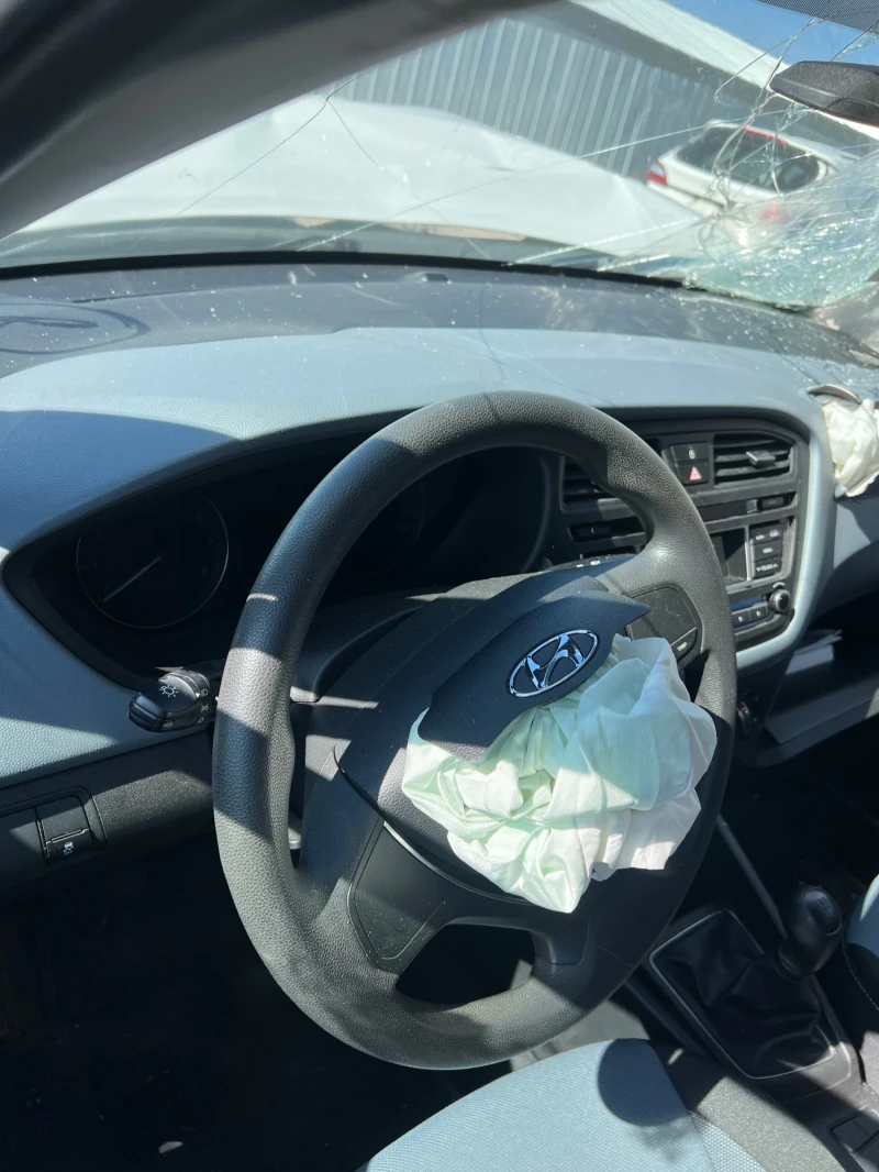 Hyundai I20 1.25i, снимка 6 - Автомобили и джипове - 47386308