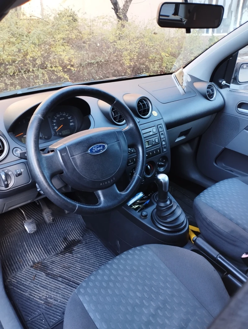 Ford Fiesta, снимка 4 - Автомобили и джипове - 48286230