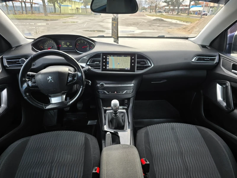 Peugeot 308 1.6 HDI, снимка 7 - Автомобили и джипове - 48377084