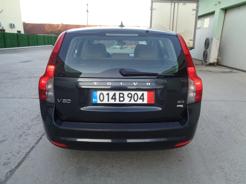 Volvo V50 1.6HDI-ЛИЗИНГ, снимка 7 - Автомобили и джипове - 48414331