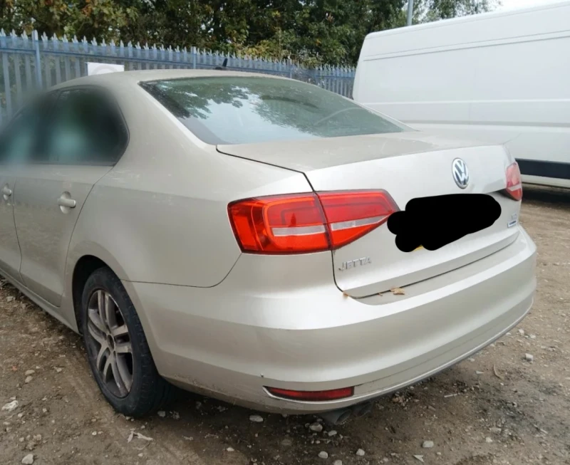 VW Jetta 2.0 7dsg CUU, снимка 3 - Автомобили и джипове - 48936597