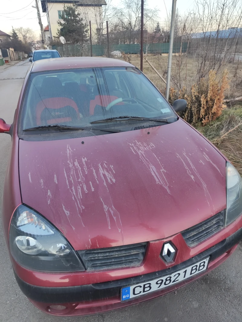 Renault Clio, снимка 1 - Автомобили и джипове - 49065560