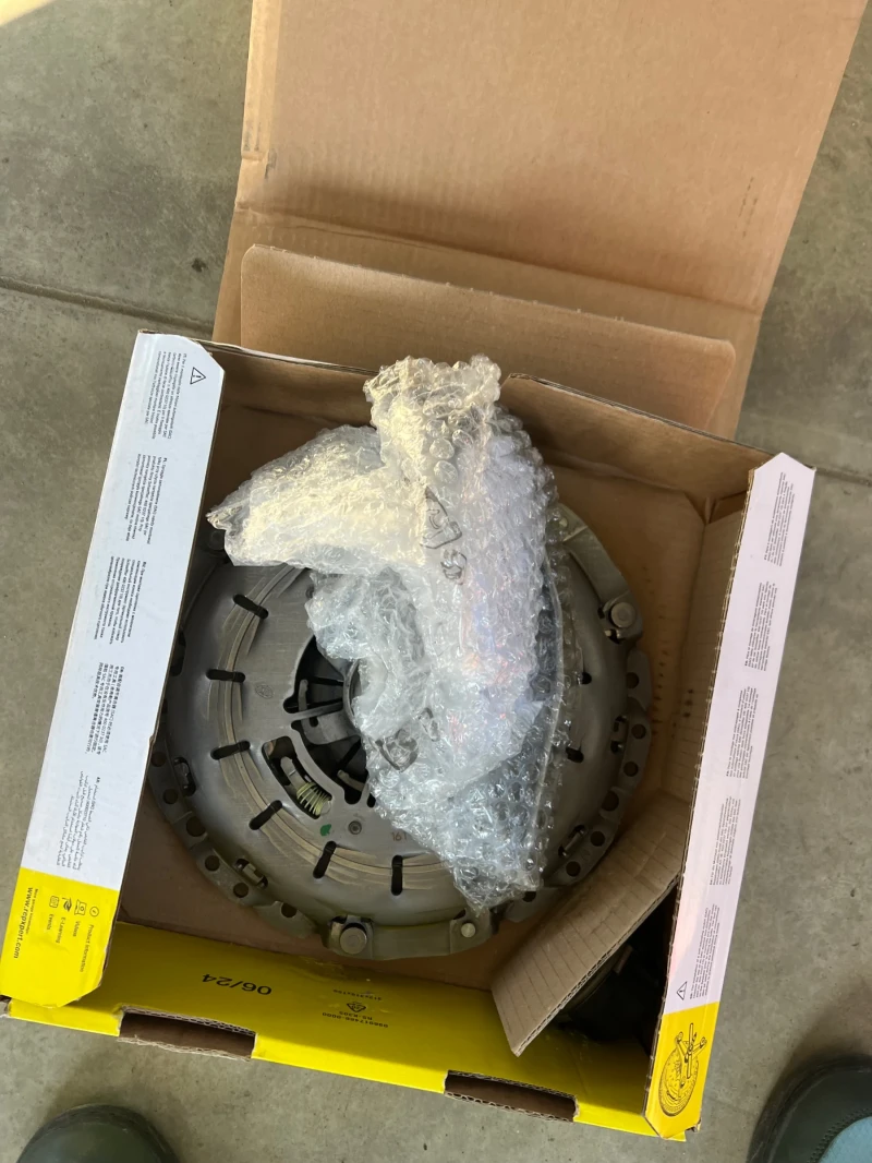 BMW 325 BMW E90 325i LPG, снимка 15 - Автомобили и джипове - 52318304