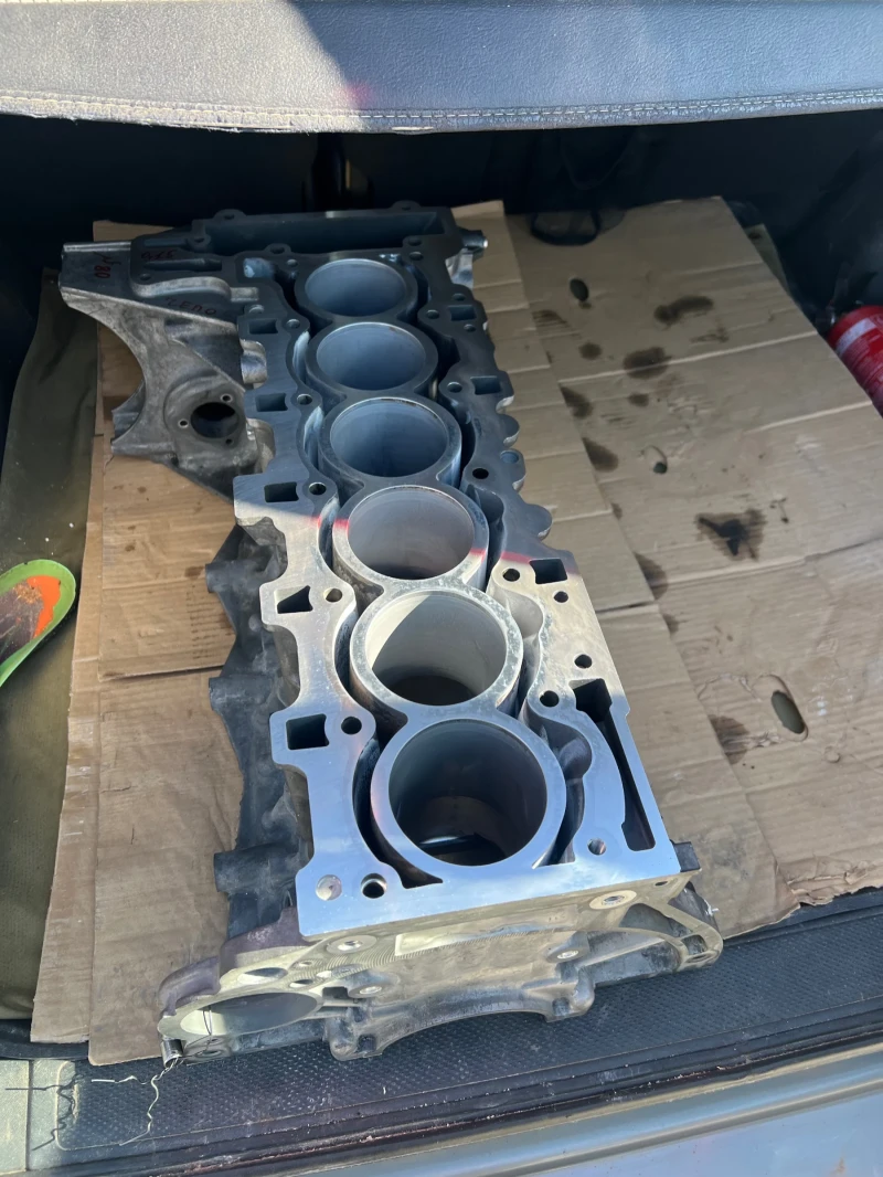 BMW 325 BMW E90 325i LPG, снимка 14 - Автомобили и джипове - 52318304