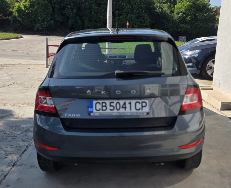 Skoda Fabia, снимка 5 - Автомобили и джипове - 50646514