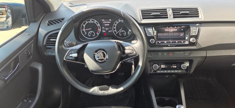 Skoda Fabia, снимка 11 - Автомобили и джипове - 50646514