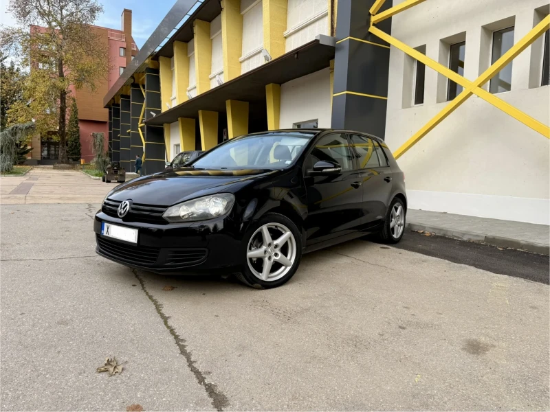 VW Golf 1.6 tdi 105, снимка 2 - Автомобили и джипове - 52497215