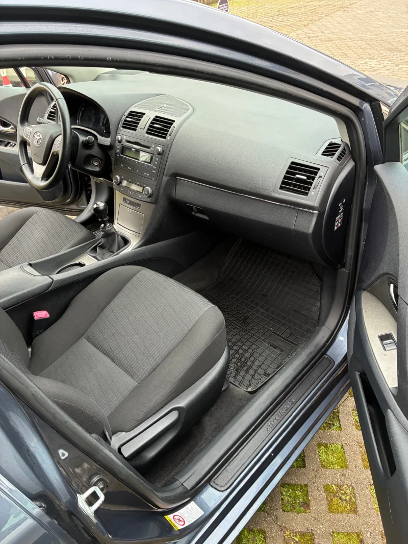 Toyota Avensis 2.2 D4D 150к.с, снимка 15 - Автомобили и джипове - 53393757