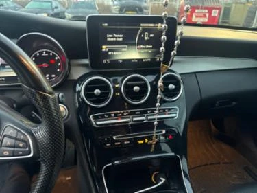 Mercedes-Benz C 300 CARFAX * * АВТО КРЕДИТ - 27500 лв. - 53461825 | Car24.bg