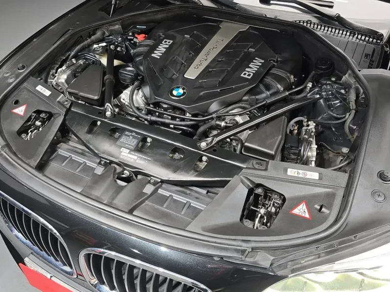 BMW 730, снимка 6 - Автомобили и джипове - 54600949