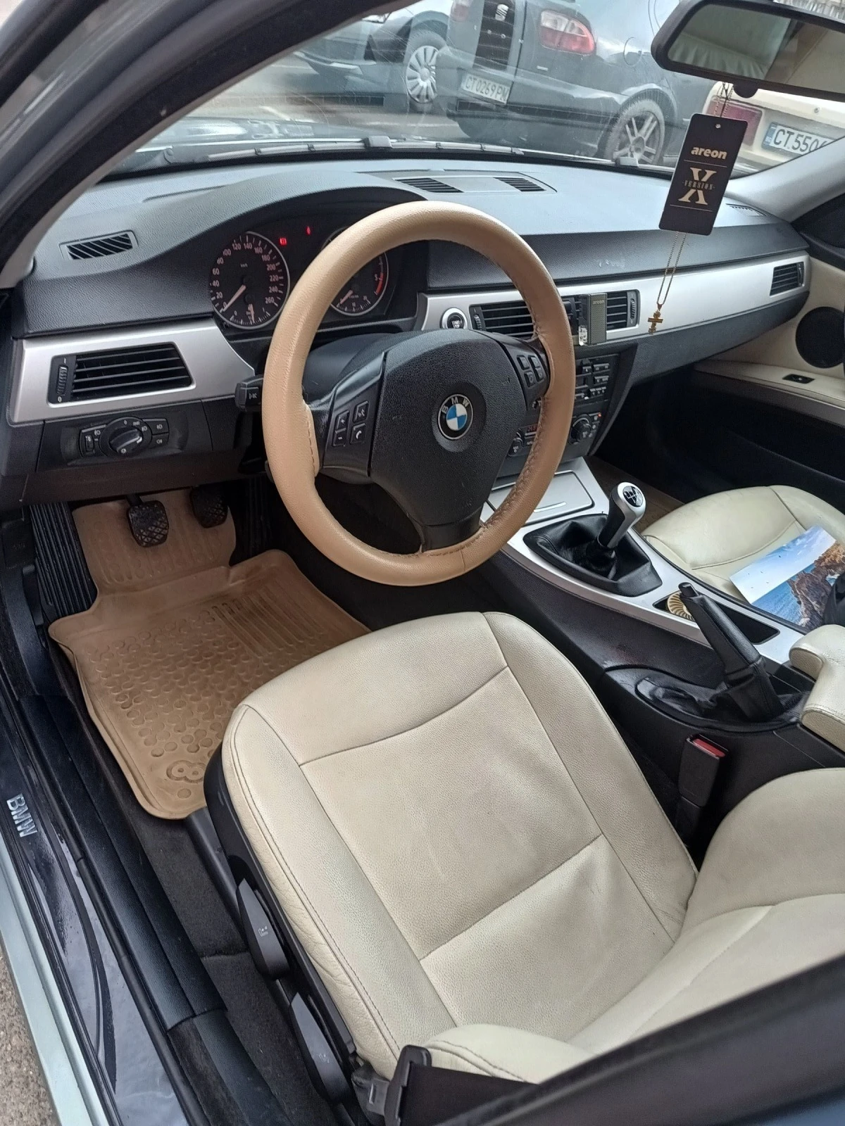 BMW 320 Е91 - изображение 6