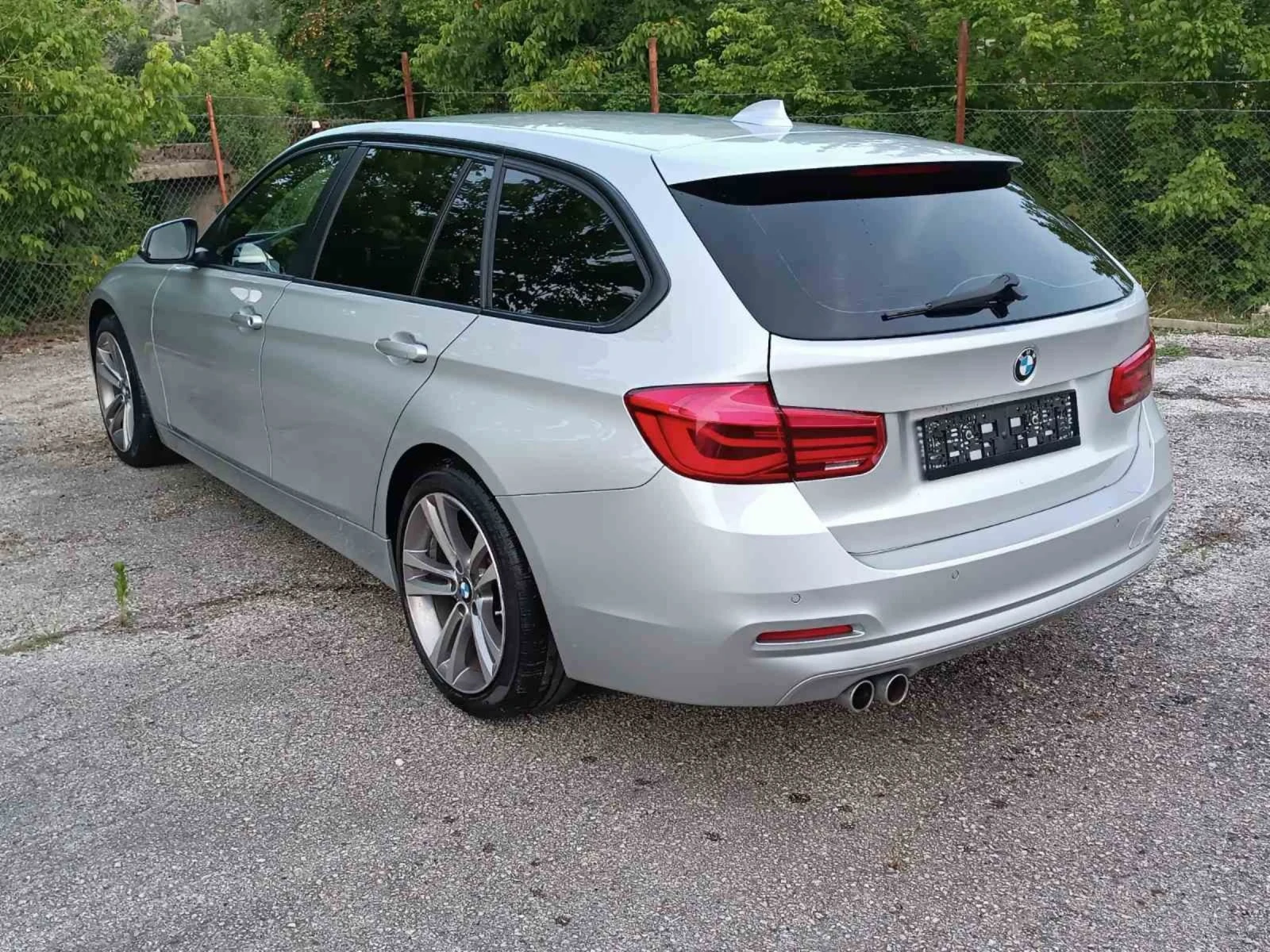 BMW 330 X drive///LCI///2016///EURO6 - изображение 4