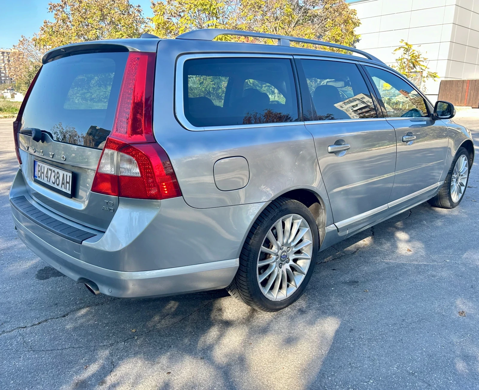 Volvo V70 T6 AWD - изображение 3