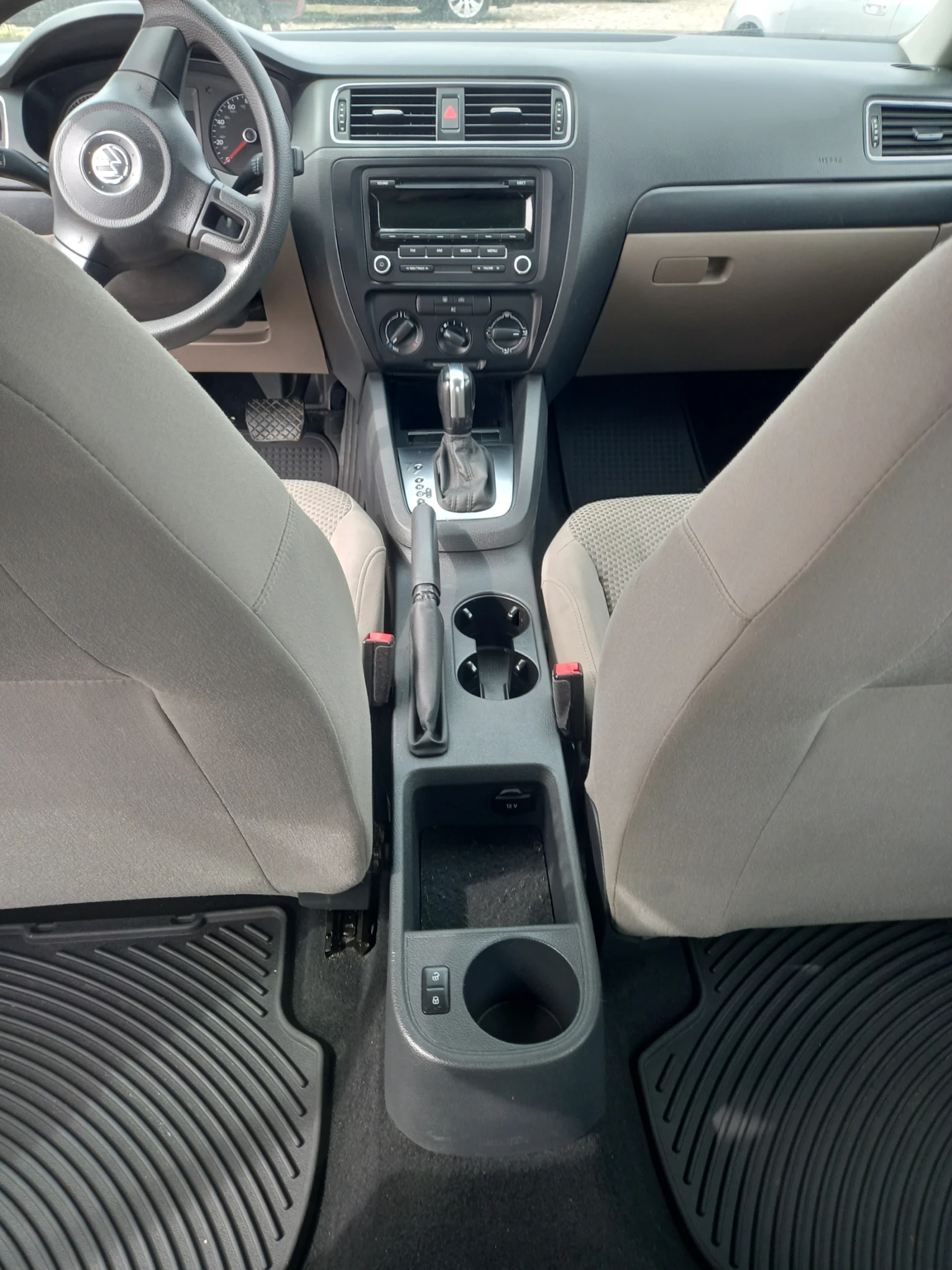 VW Jetta 2, 0i Auto | Mobile.bg   11