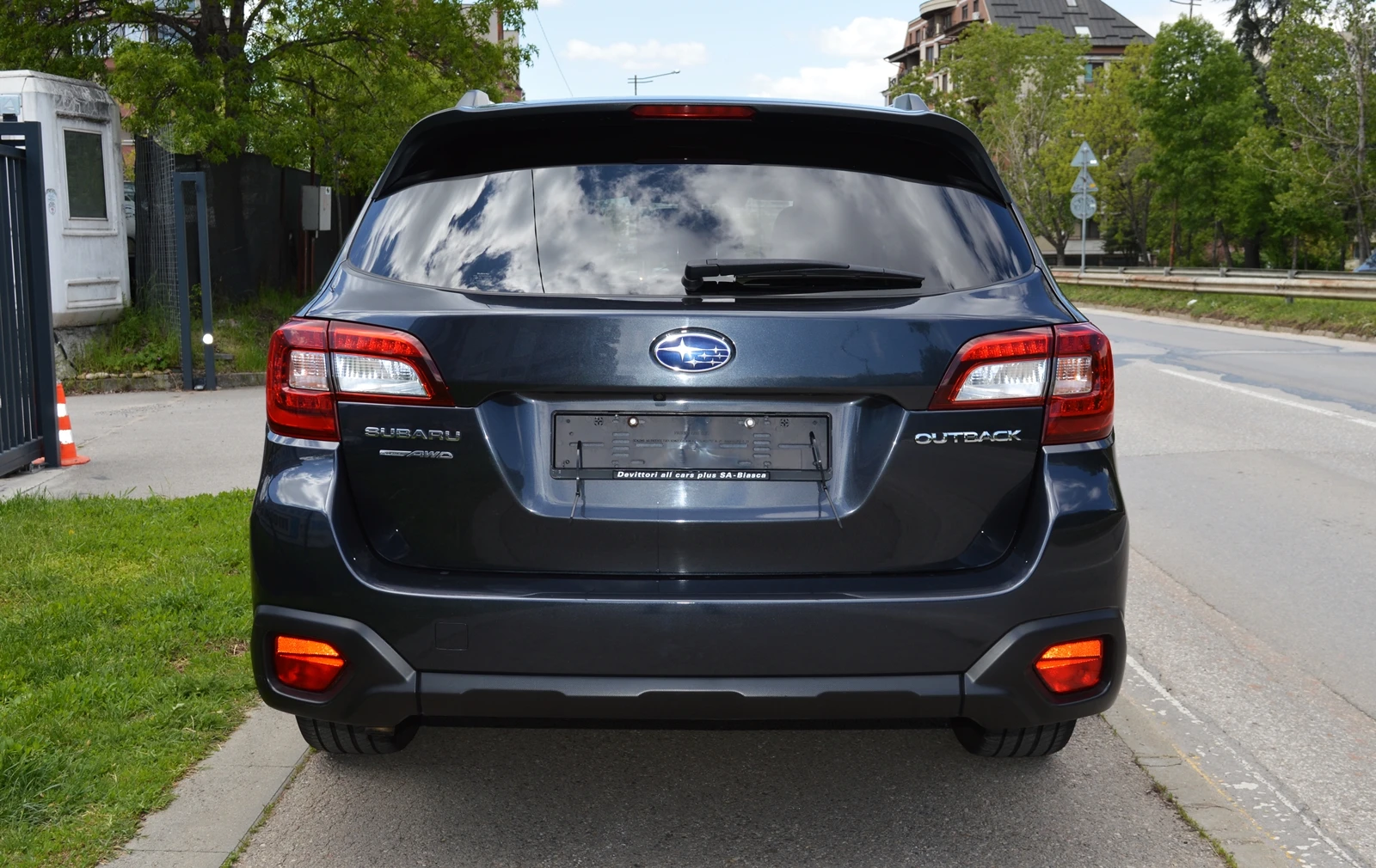 Subaru Outback 2.5i AWD PREMIUM ШВЕЙЦАРИЯ - изображение 5