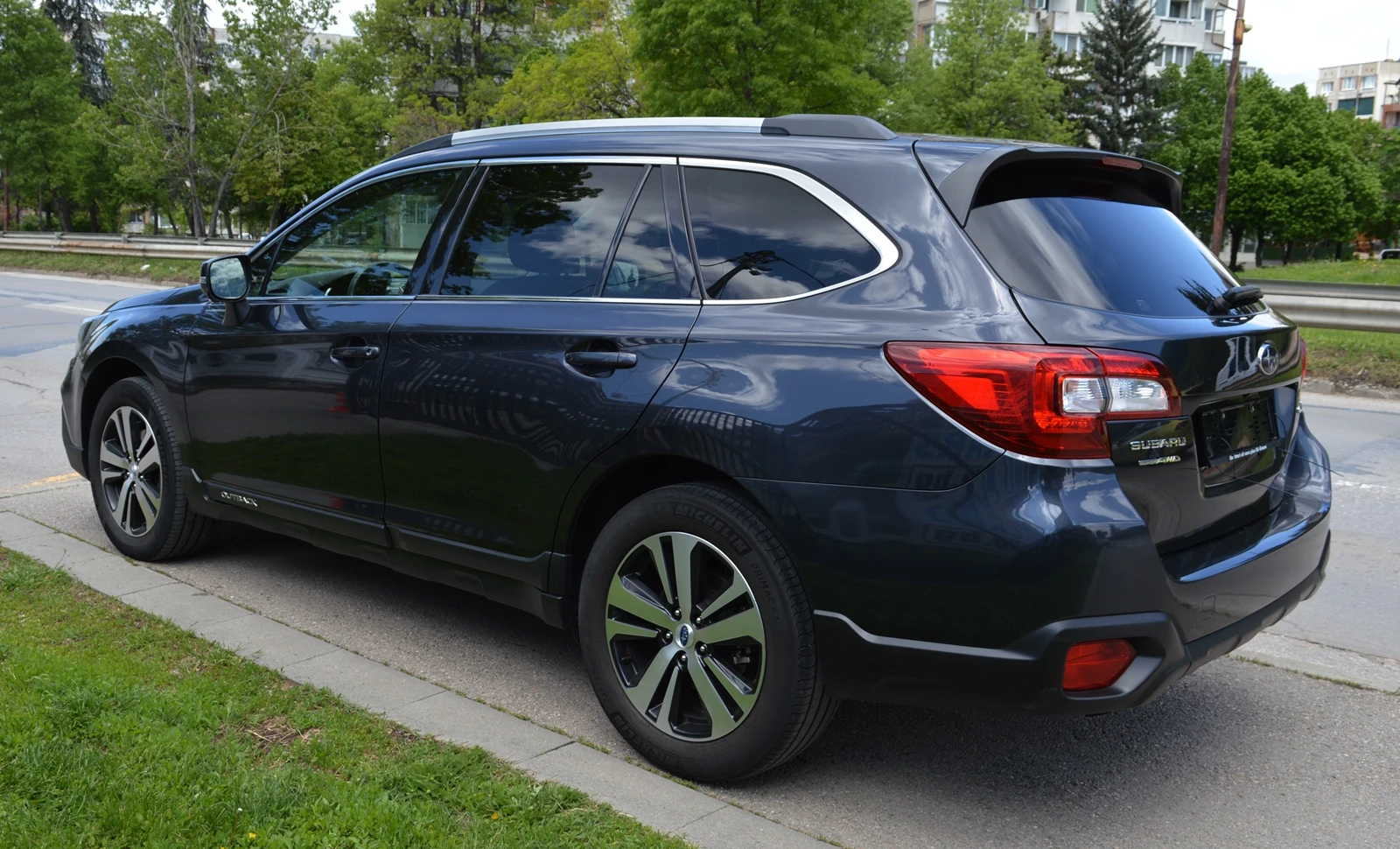 Subaru Outback 2.5i AWD PREMIUM ШВЕЙЦАРИЯ - изображение 6