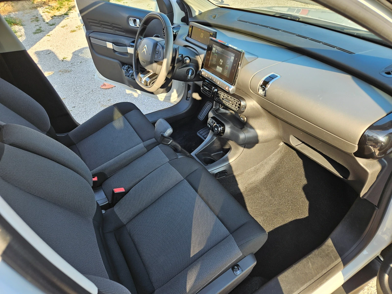 Citroen C4 Cactus 1.6HDI AVTOMAT EURO6 - изображение 10