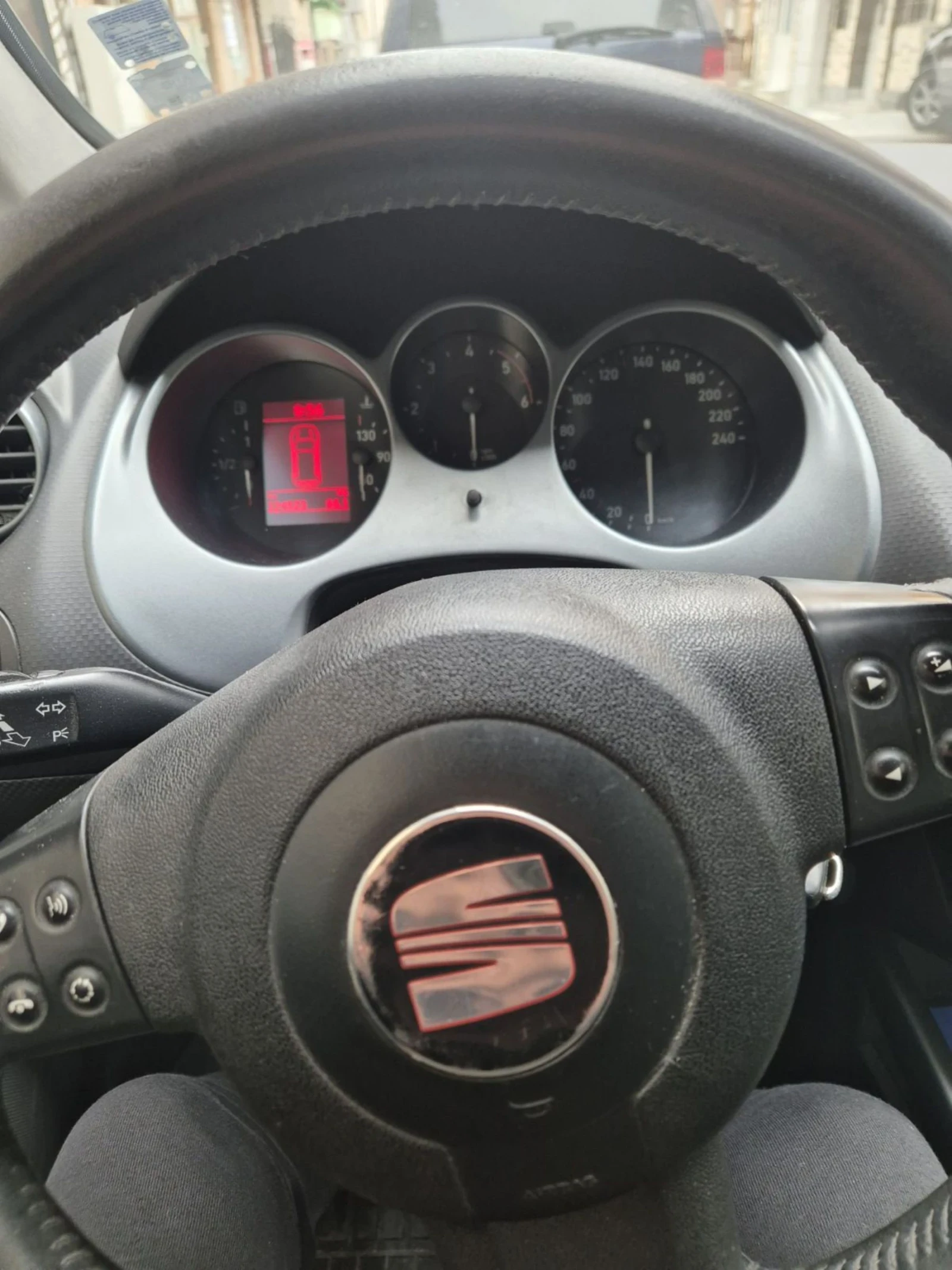 Seat Altea XL, снимка 5 - Автомобили и джипове - 53458163